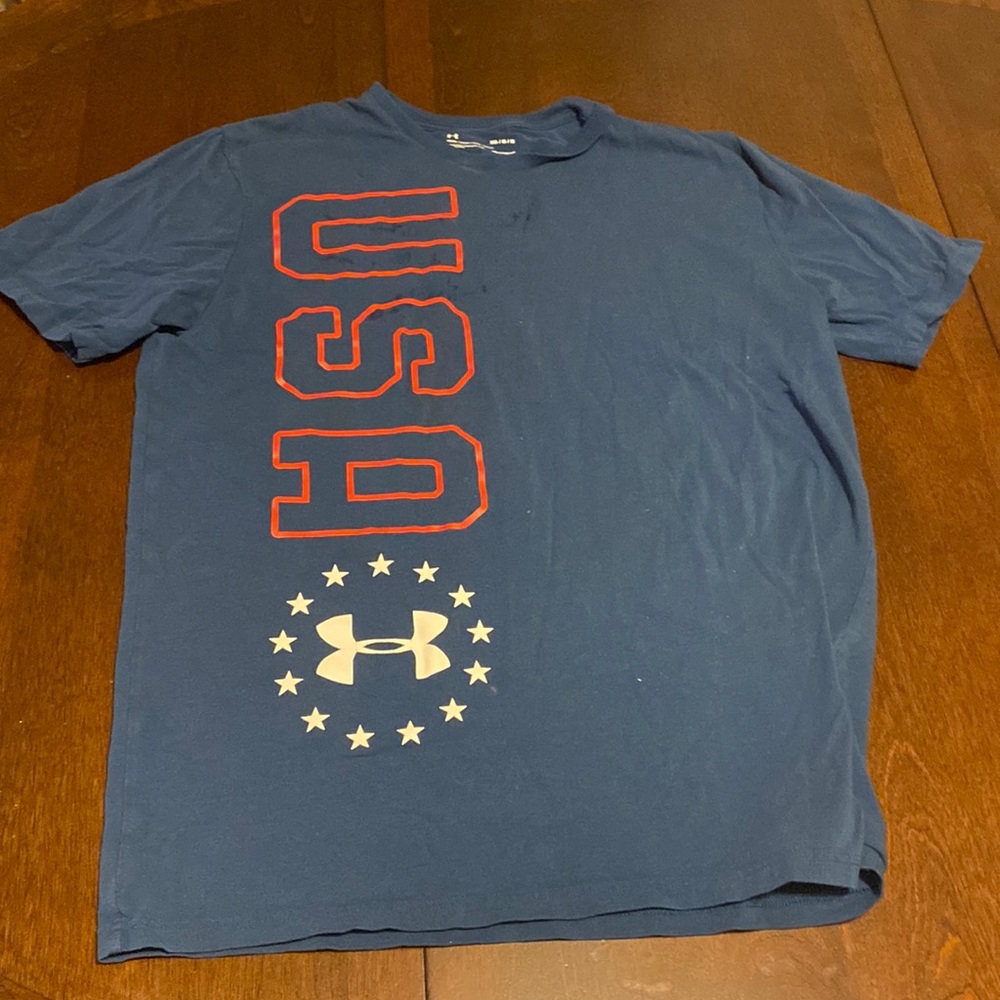 Under Armour Men’s Medium Loose Fit Heat Gear Casual Shirt GREAT CONDITION 9/10